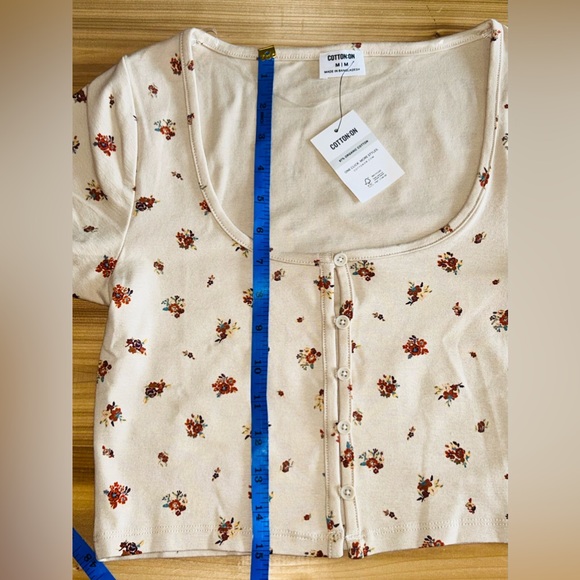 NEW Cotton On Sammie Scoop Neck Short Sleeve Crop Top Women’s size Medium NWT - Picture 8 of 12